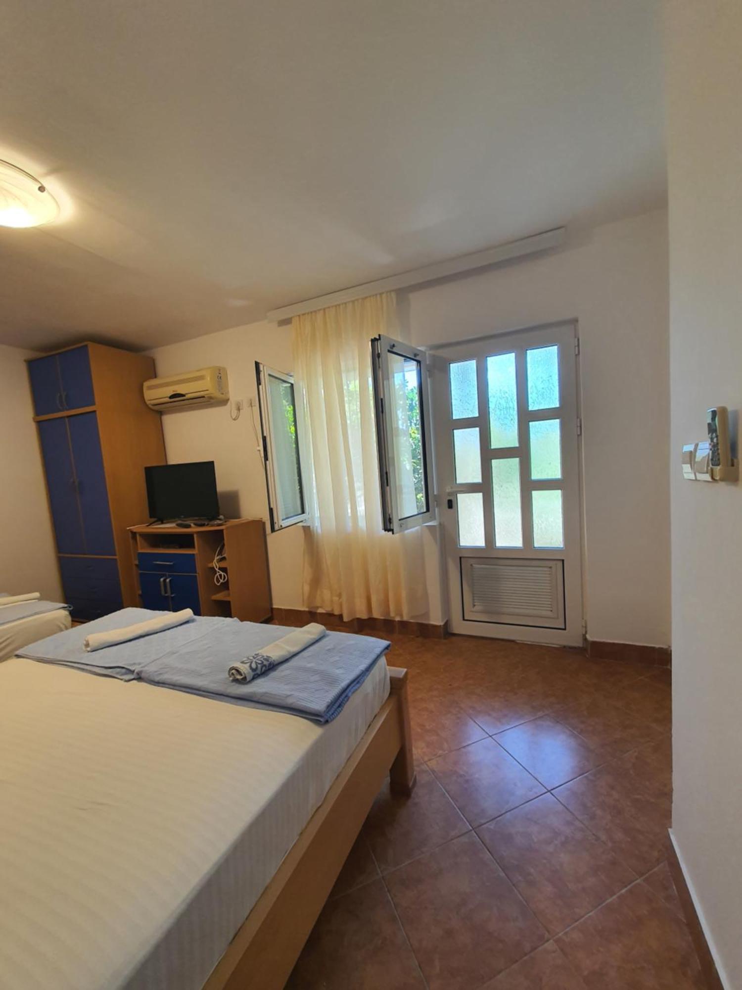 Apartments Petkovic Petrovac 외부 사진